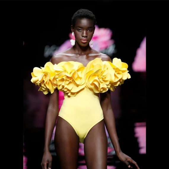 Beach Vacation Suit With Three-Dimensional Flower One-Piece Swimsuit for Women - Image 4
